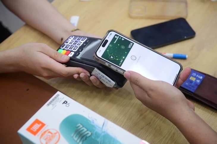 Vietnam has recorded over 2 2 million individual payment accounts totaling nearly 17 billion cashles.jpeg