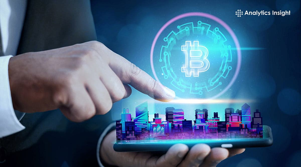 Blockchain FinTech careers guide showing developer, compliance, and analytics roles in 2026