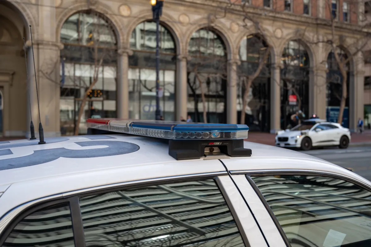 Police waymo Getty.jpg