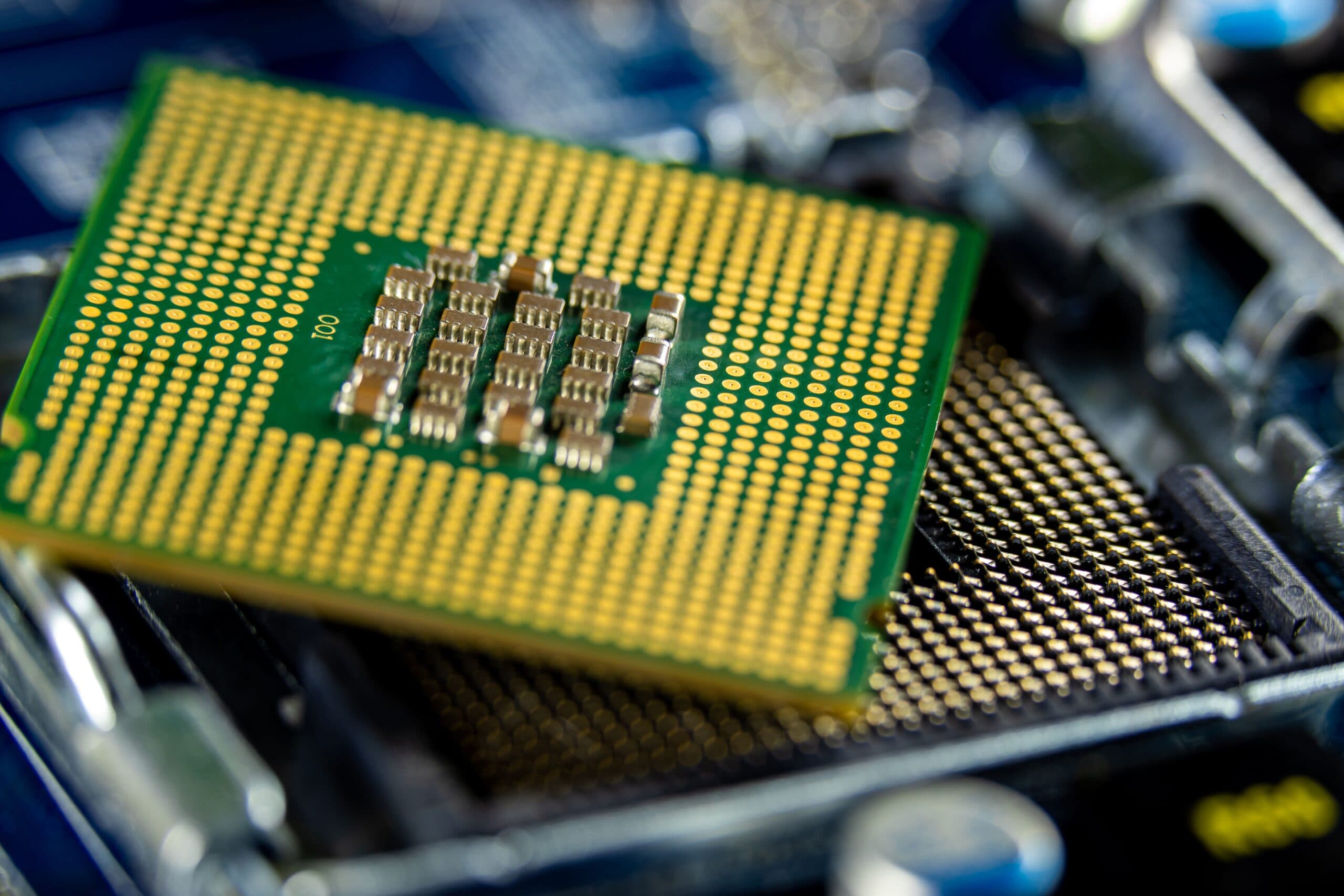 Post-quantum cryptography migration roadmap for financial institutions