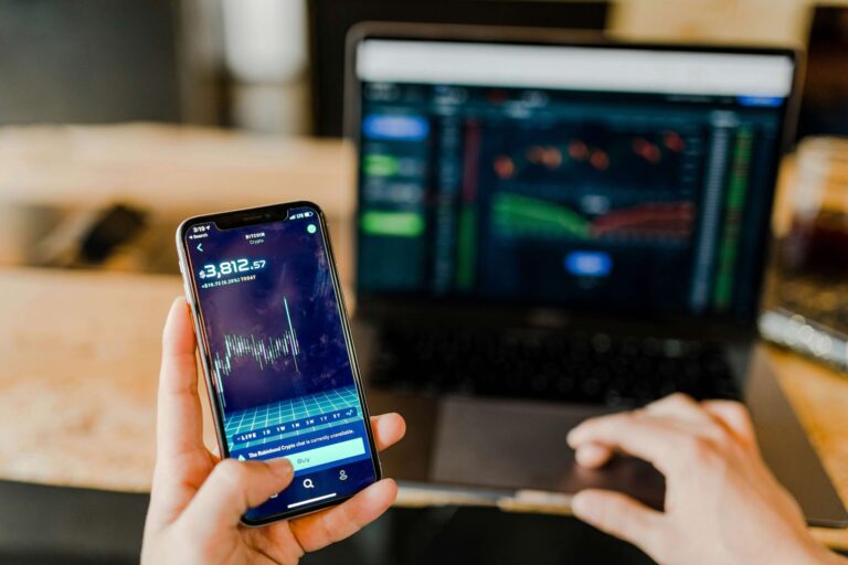 Top fintech startups to watch scaled.jpg