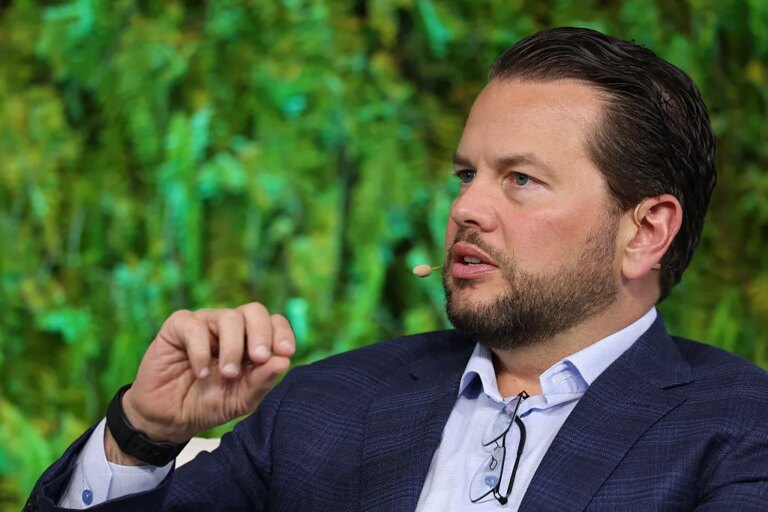 Bill ready pinterest GettyImages 2213037081.jpg