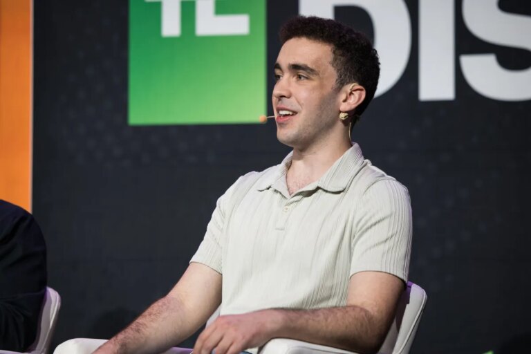 An Anonymous Social Application Aiming to Operate in Saudi Arabia 54890622985 4720c56f3b k.jpg