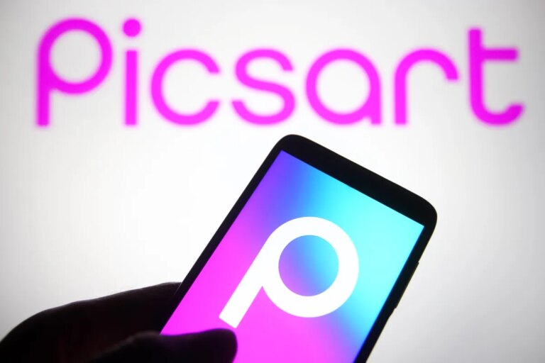 AI Design Platform Picsart Introduces Creator Monetization Program Creator monetization dashboard on Picsart showing earnings and campaign metrics